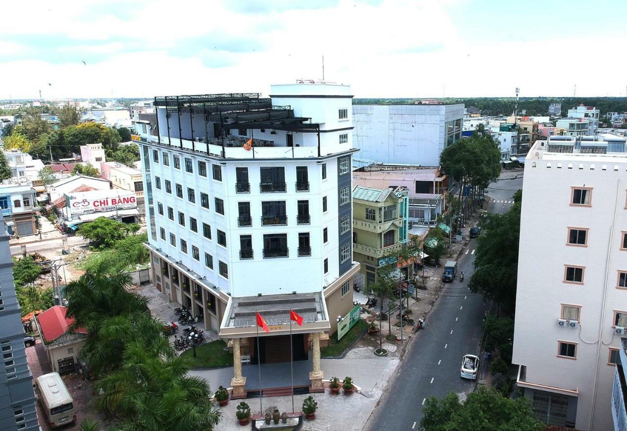 Khach San Hau Giang Hotel Vi Thanh Екстериор снимка