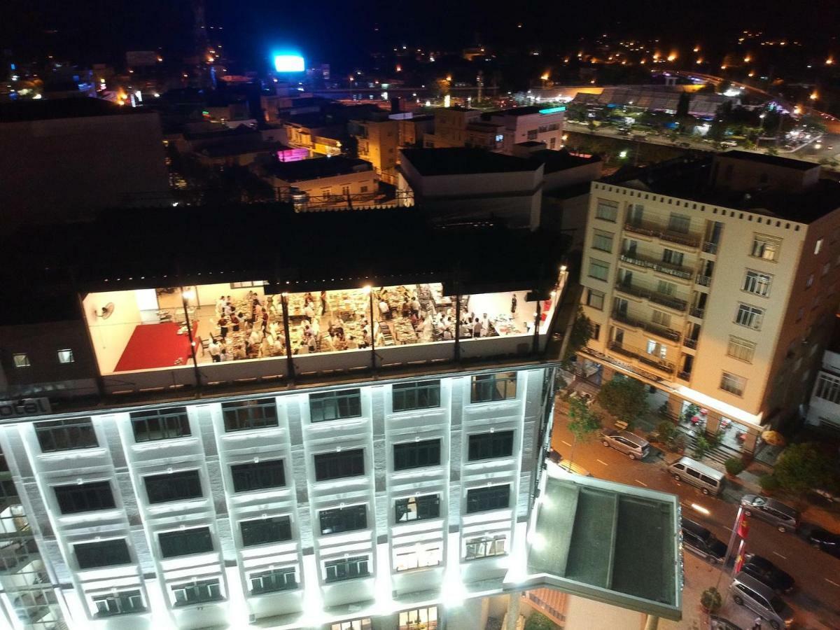Khach San Hau Giang Hotel Vi Thanh Екстериор снимка